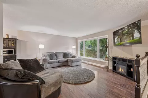 11476 W River Rd, Champlin, MN 55316 photo 6