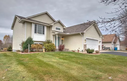 2015 Independence St S, Cambridge, MN 55008