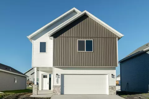 1287 Marlys Dr W, West Fargo, ND 58078