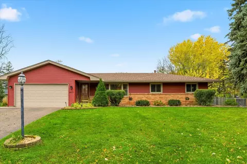 6477 Deerwood Ln N, Maple Grove, MN 55369