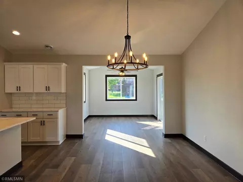 Living - 1427 Cullen St, Saint Peter, MN 56082 photo 1 of 2