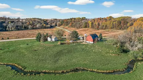 n5070 Pierce County Road O, Ellsworth, WI 54011