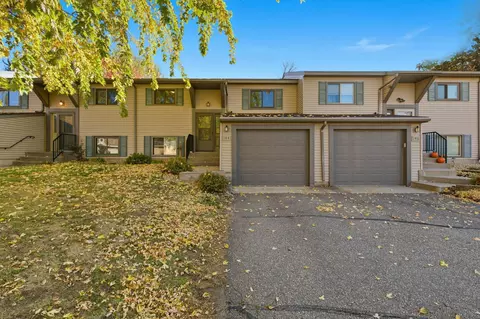 144 9th Ave SE, Saint Joseph, MN 56374
