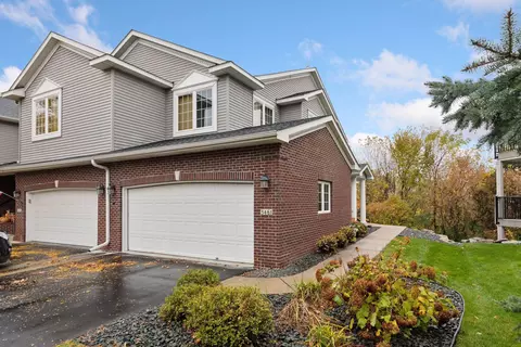 3461 Bay Knolls Dr NW, Prior Lake, MN 55372