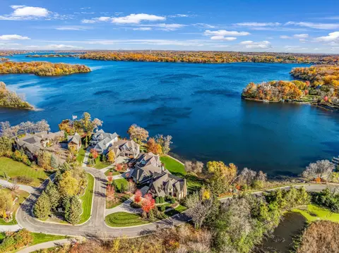 View/Area - 4680 Palmer Pointe Rd, Excelsior, MN 55331 photo 12 of 25