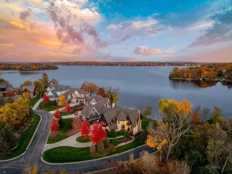 View/Area - 4680 Palmer Pointe Rd, Excelsior, MN 55331 photo 16 of 25