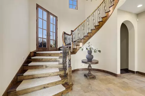Entry Way - 4680 Palmer Pointe Rd, Excelsior, MN 55331 photo 3 of 20