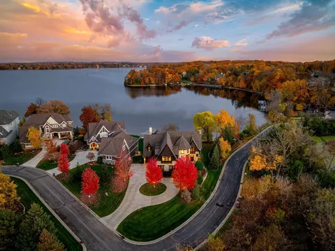 View/Area - 4680 Palmer Pointe Rd, Excelsior, MN 55331 photo 17 of 25