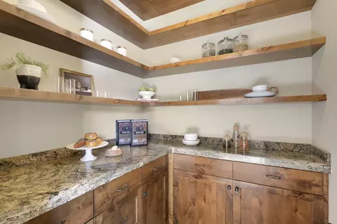 Kitchen - 4680 Palmer Pointe Rd, Excelsior, MN 55331 photo 11 of 11