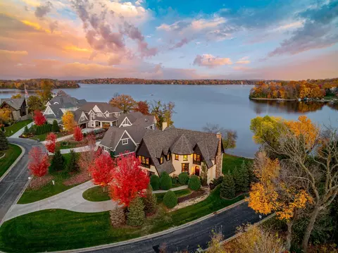 View/Area - 4680 Palmer Pointe Rd, Excelsior, MN 55331 photo 1 of 25