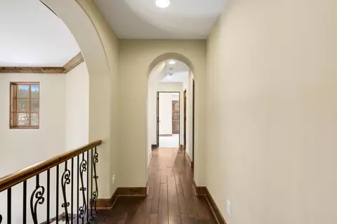 Entry Way - 4680 Palmer Pointe Rd, Excelsior, MN 55331 photo 10 of 20