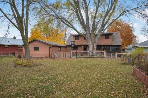 Exterior - 2318 10th Ave S, Saint Cloud, MN 56301 photo 8 of 12