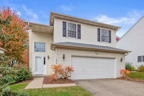 2902 Magnolia Dr, Woodbury, MN 55125