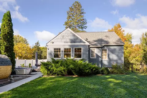 12015 26th Ave N, Plymouth, MN 55441