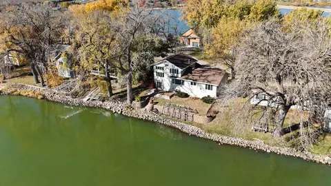 6 Edgewater Rd, Slayton, MN 56172