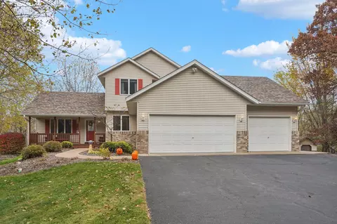 37417 Hallmark Dr, North Branch, MN 55056