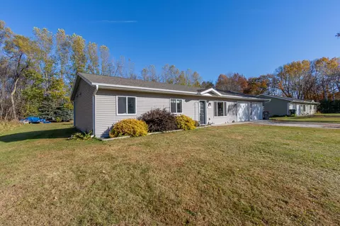 1024 Thomas Dr NE, Alexandria, MN 56308