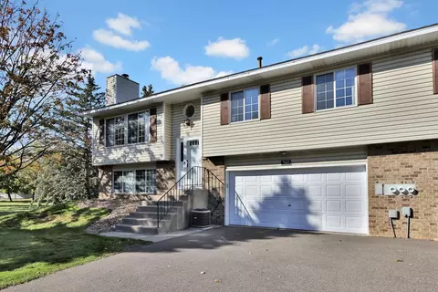 7665 Afton Ct, Woodbury, MN 55125