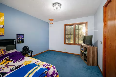 Bedroom - 1835 Jamison Dr, Windom, MN 56101 photo 1 of 3