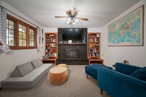 Living - 1835 Jamison Dr, Windom, MN 56101 photo 2 of 3