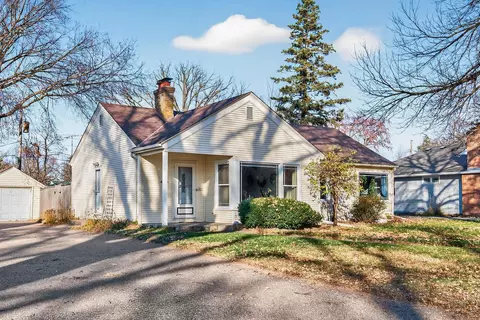 4930 Normandy Pl, Golden Valley, MN 55422