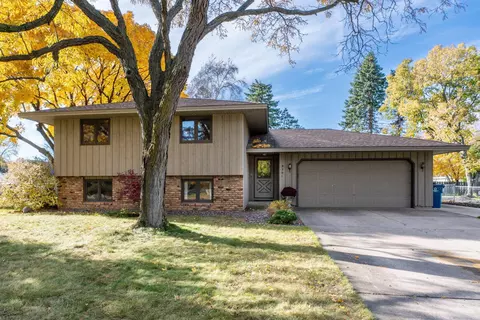 9501 Revere Ln N, Maple Grove, MN 55369
