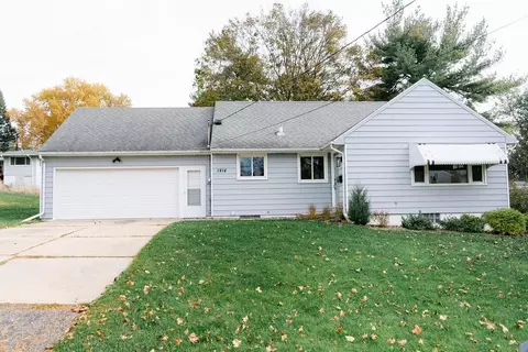 1414 5th Ave NW, Rochester, MN 55901
