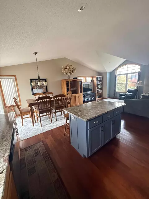 1093 Pinehurst Ln, Jordan, MN 55352 photo 18