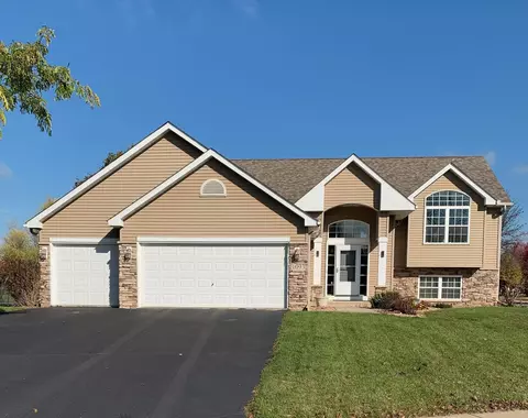 1093 Pinehurst Ln, Jordan, MN 55352