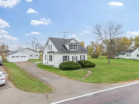 8727 SW 37th Ave, Hope, MN 56046