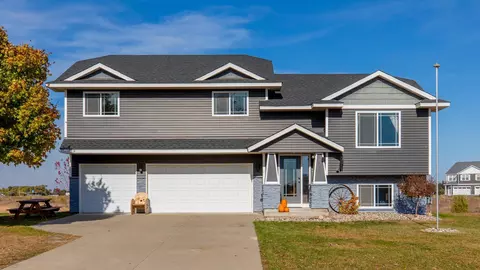 7650 Church St, Clear Lake, MN 55319