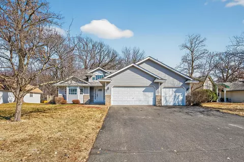 25749 Goldfinch Ave, Wyoming, MN 55092