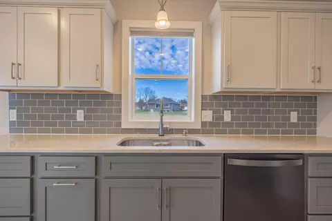 Kitchen - 2613 3rd Ave SE, Willmar, MN 56201 photo 3 of 3