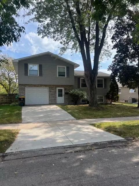 1644 10th Ave SE, Rochester, MN 55904
