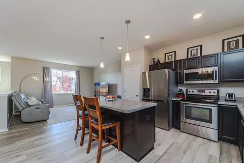 Kitchen - 944 Forest Edge Cir, Jordan, MN 55352 photo 3 of 5