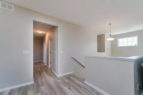 Entry Way - 944 Forest Edge Cir, Jordan, MN 55352 photo 4 of 4