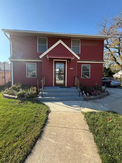 203 N Mantorville Ave, Kasson, MN 55944