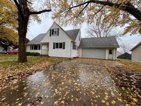 124 2nd St E, Tracy, MN 56175 photo 2