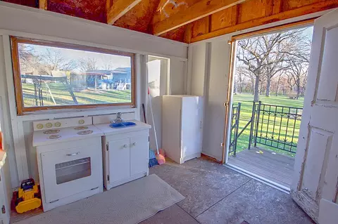 Kitchen - 11486 Hazel Rd, Saint Cloud, MN 56301 photo 5 of 5