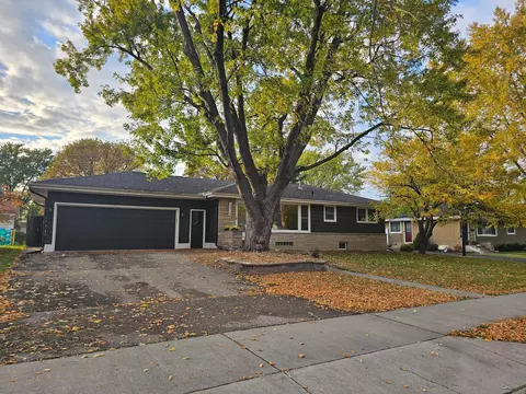 12724 Monterey Ave S, Savage, MN 55378