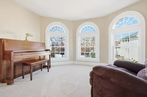 Living - 112 2nd Ave NW, Faribault, MN 55021 photo 4 of 5
