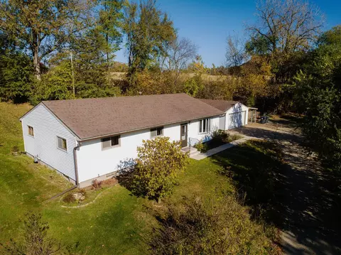 4303 Sunnyside Dr, La Crosse, WI 54601