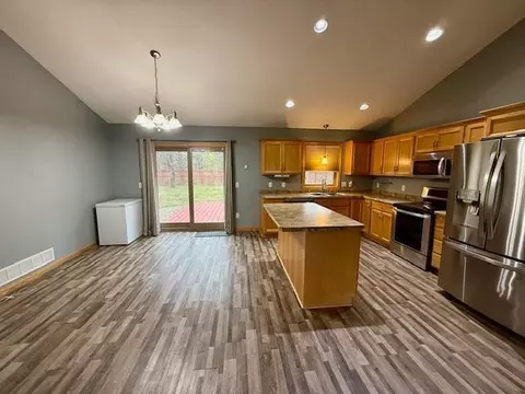 Kitchen - 1979 13th Ave SE, Saint Cloud, MN 56304 photo 2 of 2