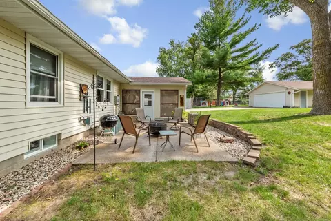 710 Upper Johnson Cir, Saint Peter, MN 56082 photo 8