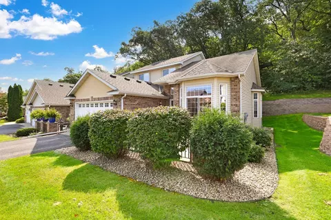 9007 Meadow Pl, Savage, MN 55378