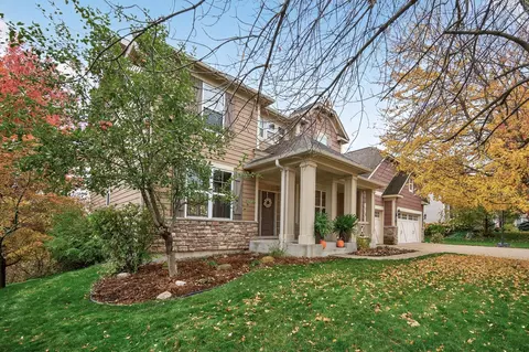 7155 Gunflint Trl, Chanhassen, MN 55317