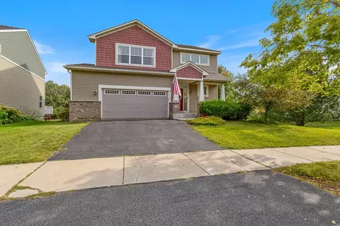 708 Lenox Dr, Waconia, MN 55387