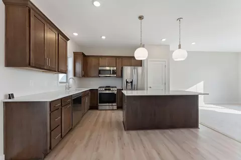 Kitchen - 1421 142nd Ct E, Rosemount, MN 55068 photo 1 of 4