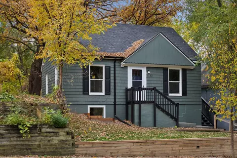 1122 6th St E, Saint Paul, MN 55106