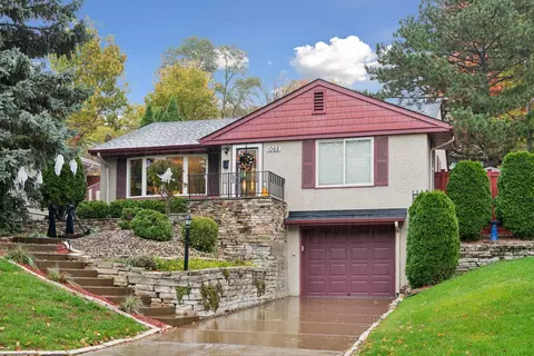 1068 Prior Ave S, Saint Paul, MN 55116